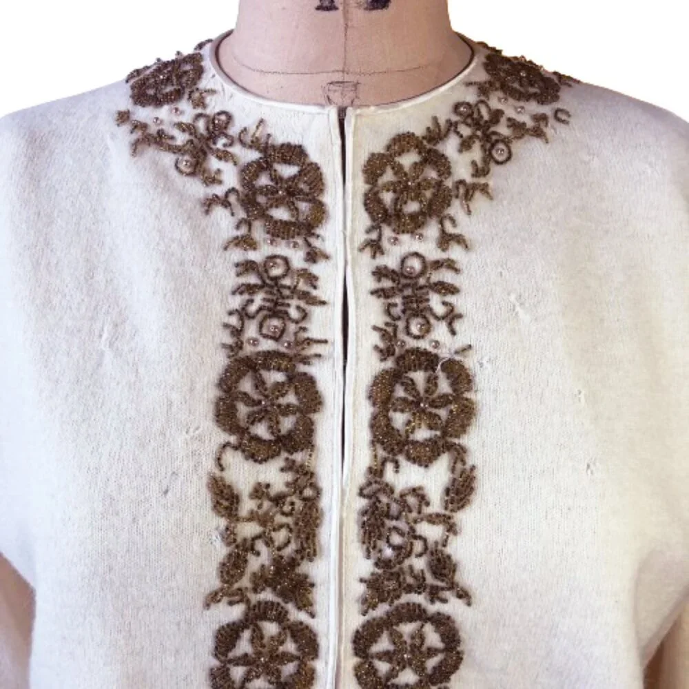 Vintage  rockabilly cashmere hand beaded cream cardigan sweater - Picture 5 of 16